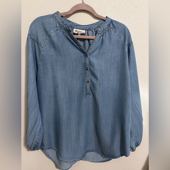 Hester & Orchard Tops - Hester & Orchard women’s denim 3/4 button up